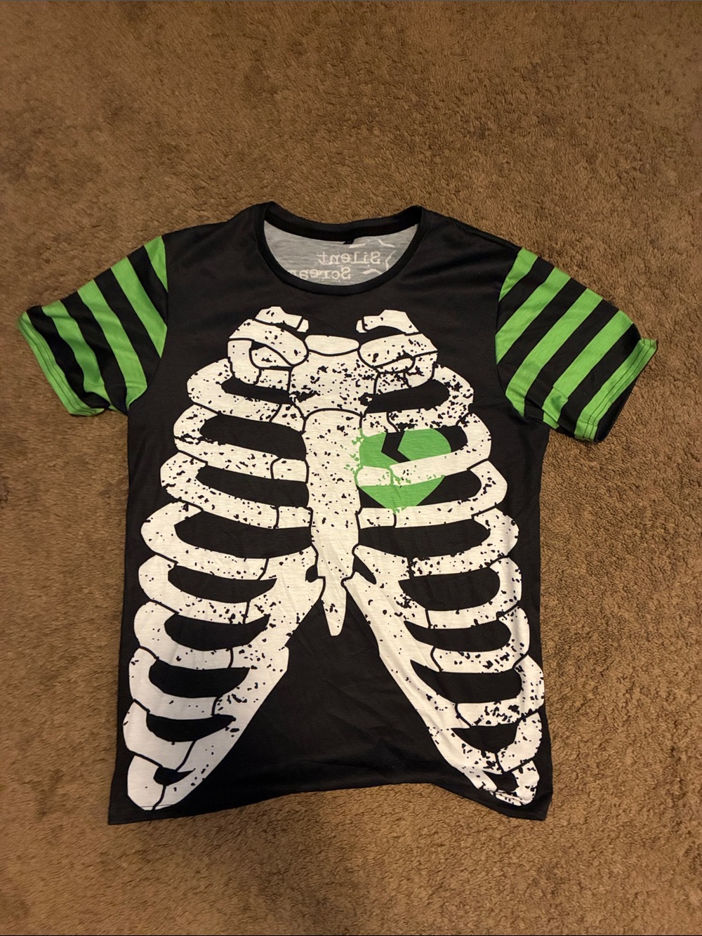 Men's scene Graphic Ribcage Tee with Green Striped Sleeves